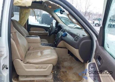 2007 GMC Yukon Xl 1500 Denali из США, поврежденный, VIN 1GKFK66867J238156